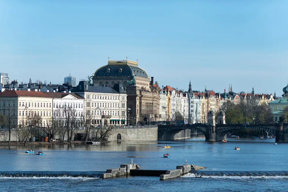 Praga – Miasto stu wież i tysiąca historii